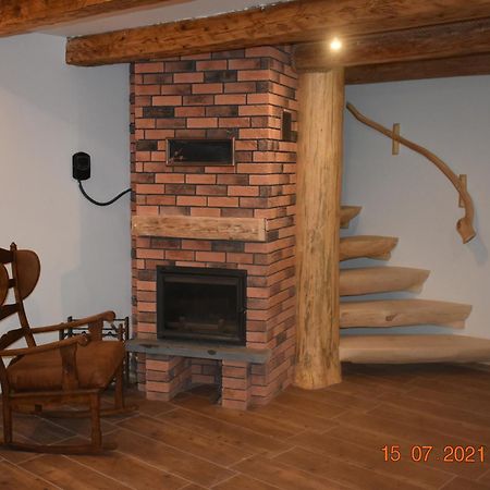 Jaskowa Chata Bieszczady Apartament Z Basenem Baligród Eksteriør billede