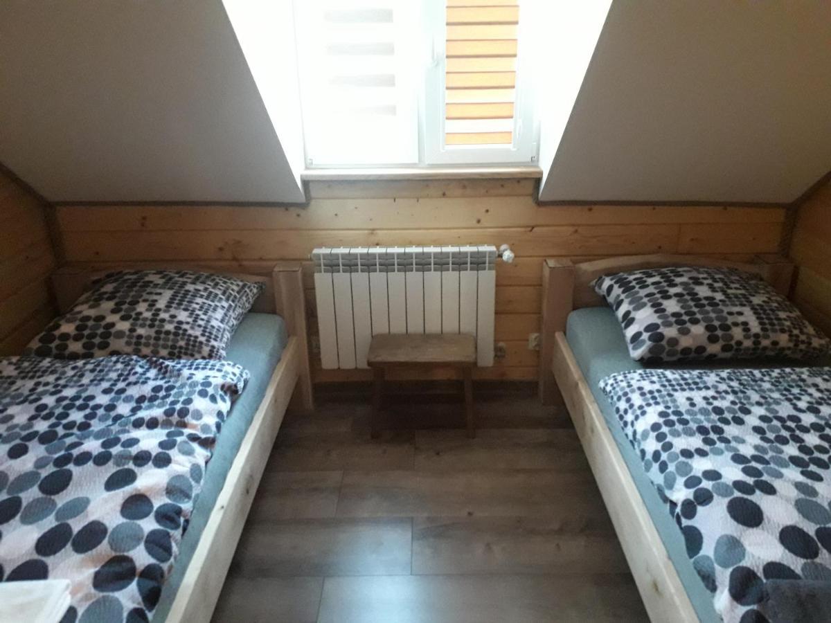 Jaskowa Chata Bieszczady Apartament Z Basenem Baligród Eksteriør billede