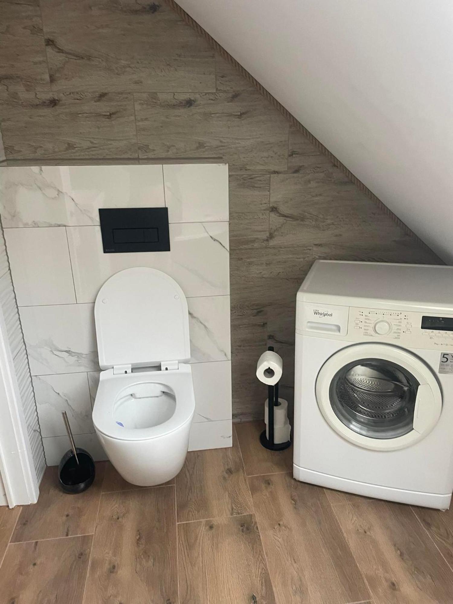 Jaskowa Chata Bieszczady Apartament Z Basenem Baligród Eksteriør billede