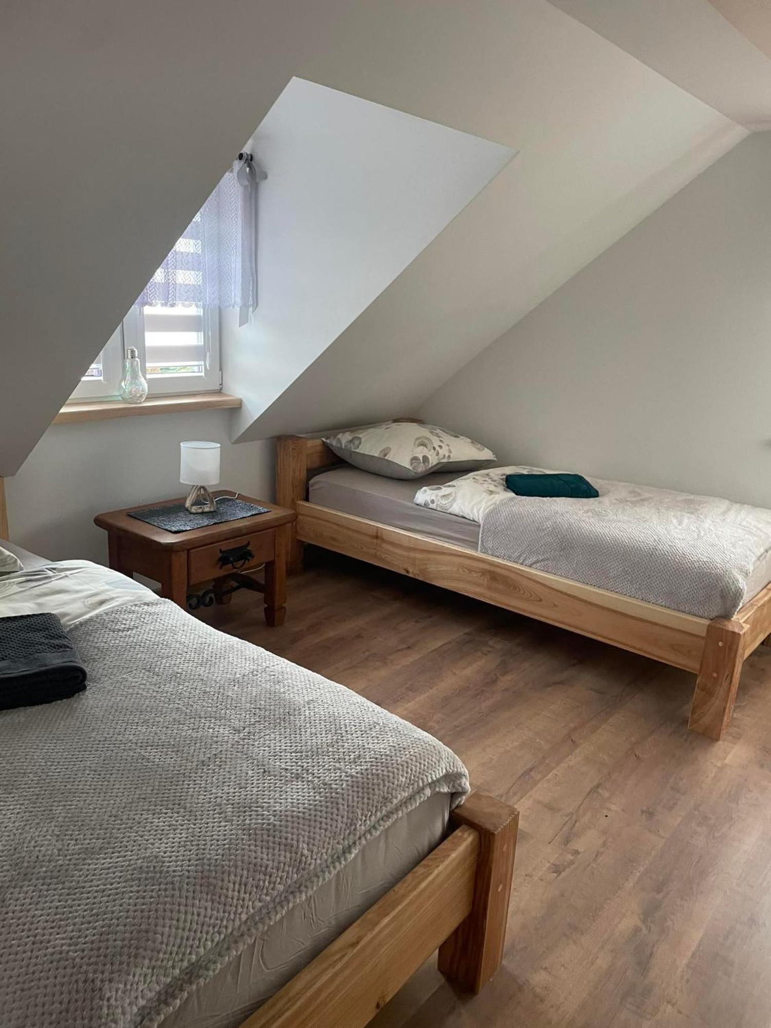 Jaskowa Chata Bieszczady Apartament Z Basenem Baligród Eksteriør billede